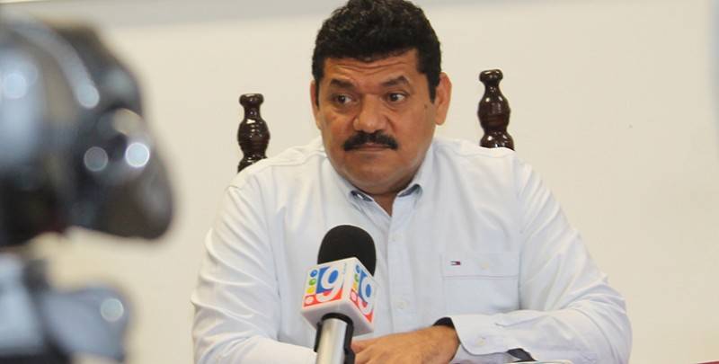 Renuncia coordinador del programa Sembrando Vida