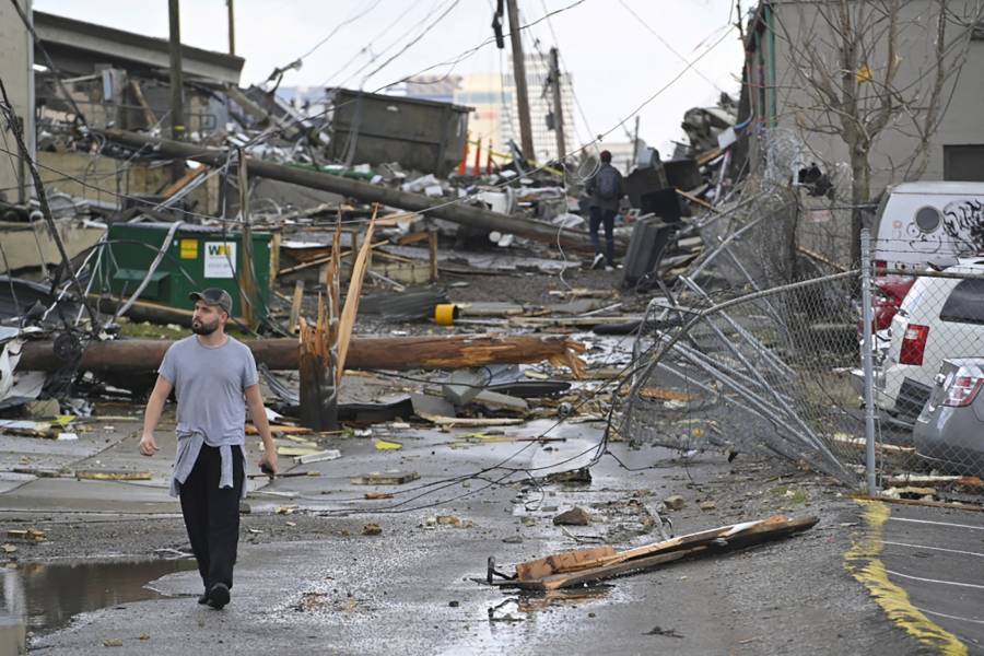 Asciende a 23 los muertos por tornados en Tennessee