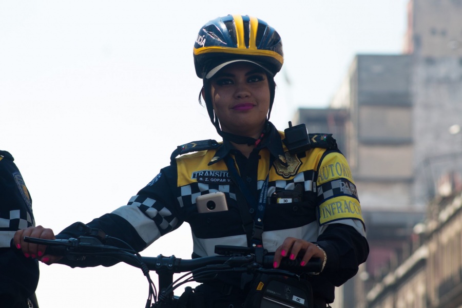 Acusan que 35% de las policías sufren violencia 