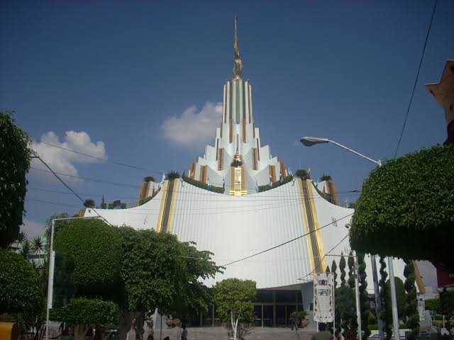 Descubren red de túneles secretos debajo de iglesia Luz del Mundo