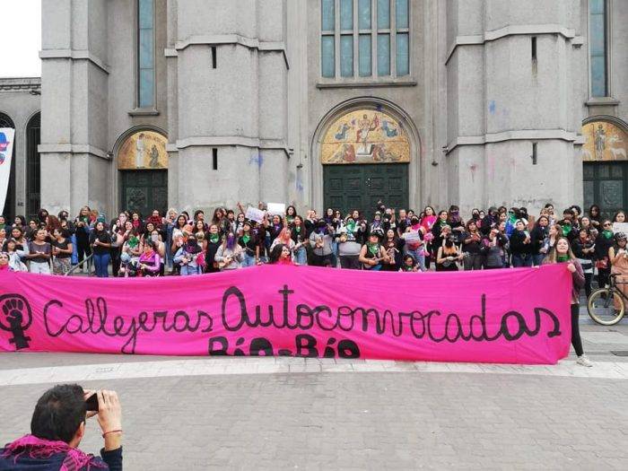 Mi muñeca me habló: Nuevo himno de las feministas de Chile