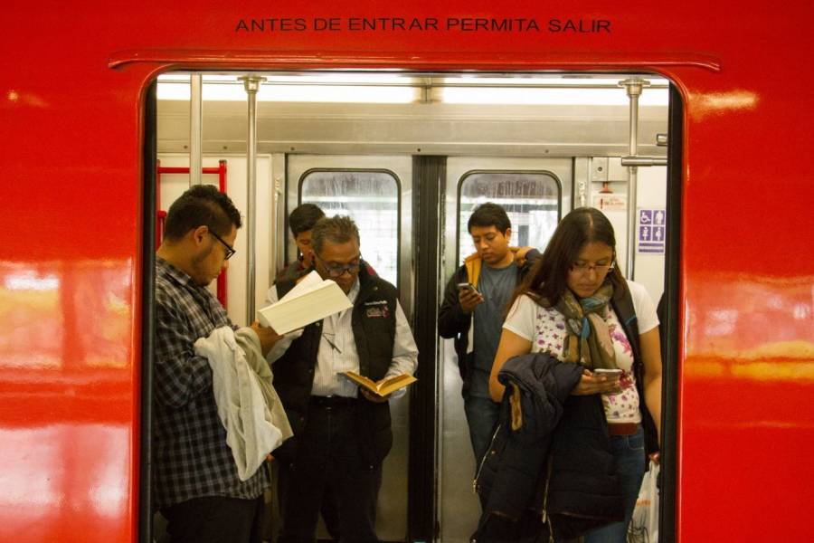 Se arroja hombre a vías en Línea 2 del Metro