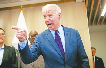 Afroamericanos y abstenci&oacute;n de j&oacute;venes apuntalaron a Biden: expertos