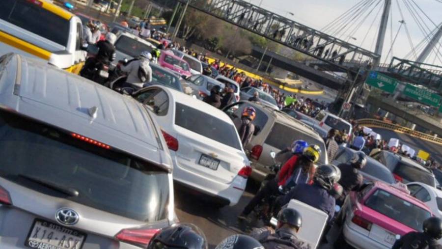 Familias de reos en “El Altiplano” se manifestaron afuera del AICM