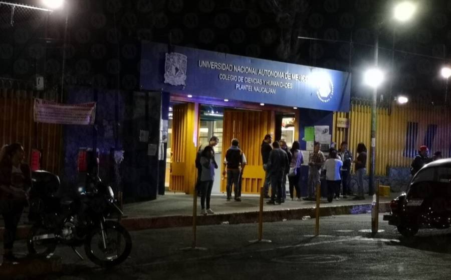 Encapuchados intentan tomar instalaciones de CCH Naucalpan