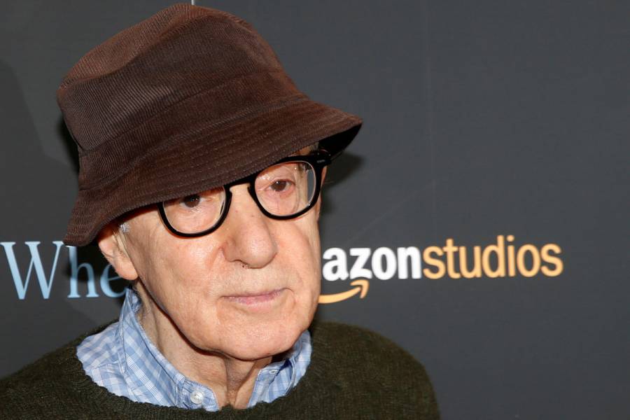 Editorial cancela libro de memorias de Woody Allen