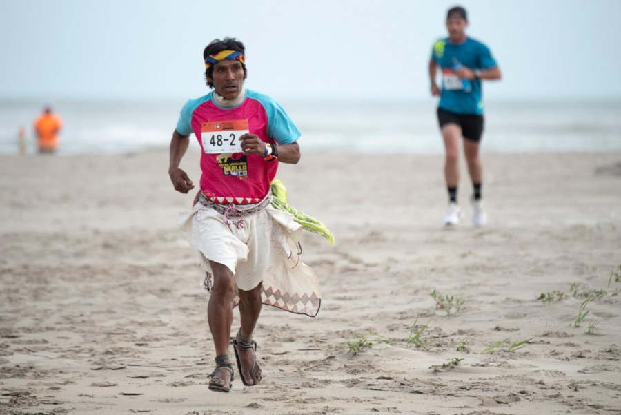Con más de mil 350 deportistas corren el Pescado de Moctezuma