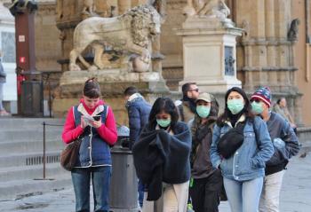 Italia a&iacute;sla a 16 millones de personas por el coronavirus; muertes se disparan