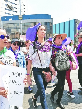 Actrices, periodistas, escritoras se suman a Marcha del #8M