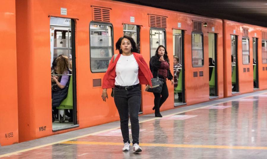 Se arroja persona a las vías del Metro Bellas Artes