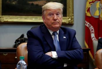 No tengo s&iacute;ntomas de coronavirus, no necesito ex&aacute;menes: Trump