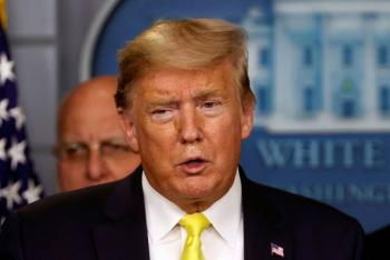 Presiona Trump a la Fed para que baje m&aacute;s las tasas