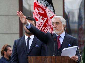 Opositor a Ghani forma su propio gabinete en Afganist&aacute;n