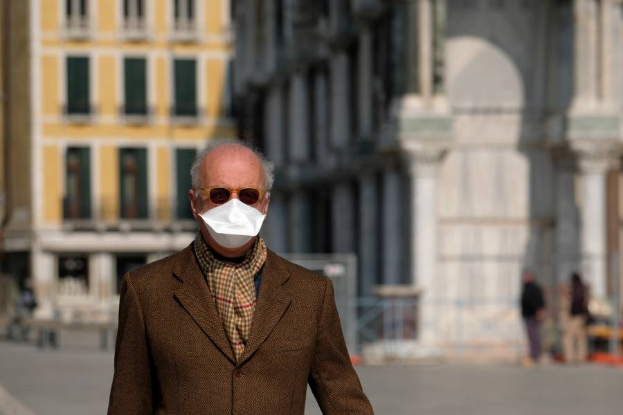 Italia suma 827 muertos por coronavirus