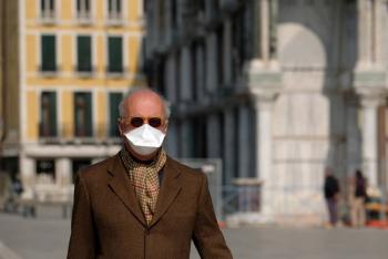 Italia suma 827 muertos por coronavirus