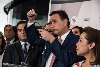 Micr&oacute;fonos en el Senado se colocaron en 2012