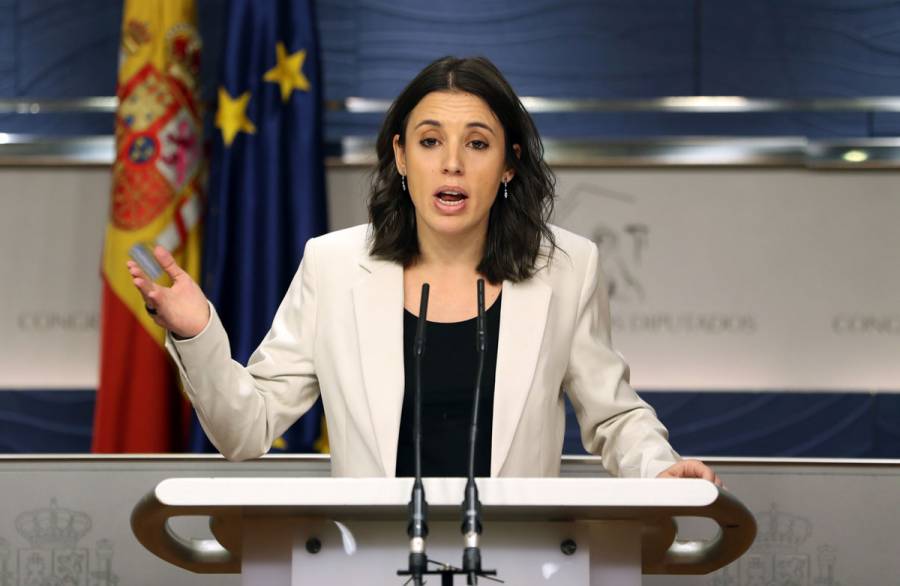 Ministra espa&ntilde;ola da positivo en Covid-19
