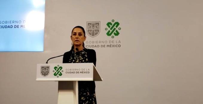 Claudia Sheinbaum aboga por la directora del Metro