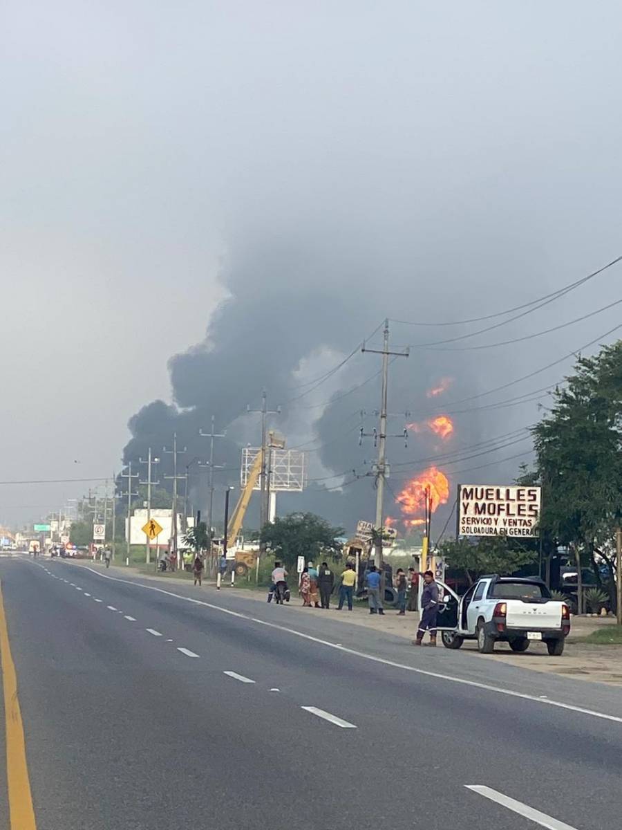 Explosión en Tabasco por bodega que traficaba combustible