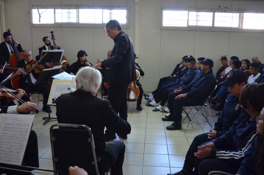 Orquesta de la OCBA da concierto a adolescentes en conflicto de la ley