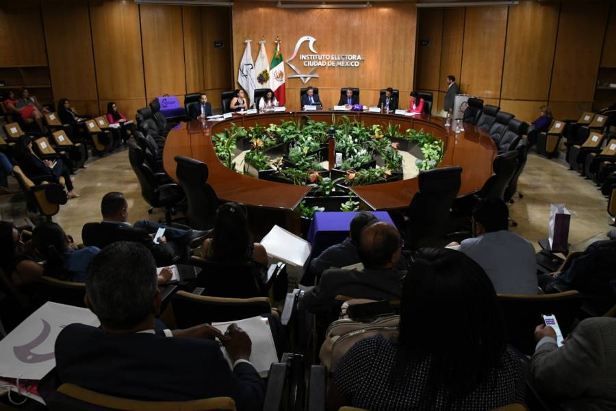 Observadores nacionales e internacionales en ejercicios de participación ciudadana