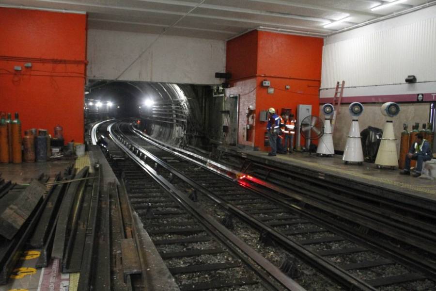 Metro con horario especial este lunes, el martes probablemente abran estaciones cerradas por choque en L1