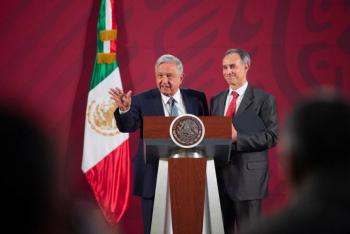 AMLO da espaldarazo a L&oacute;pez-Gatell, quien pide no politizar la pandemia