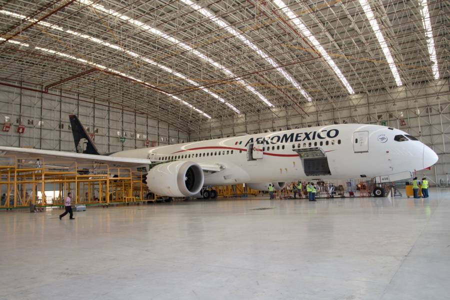 Buscan a pasajeros de vuelo 2638 de Aeromexico para estudio del COVID-19
