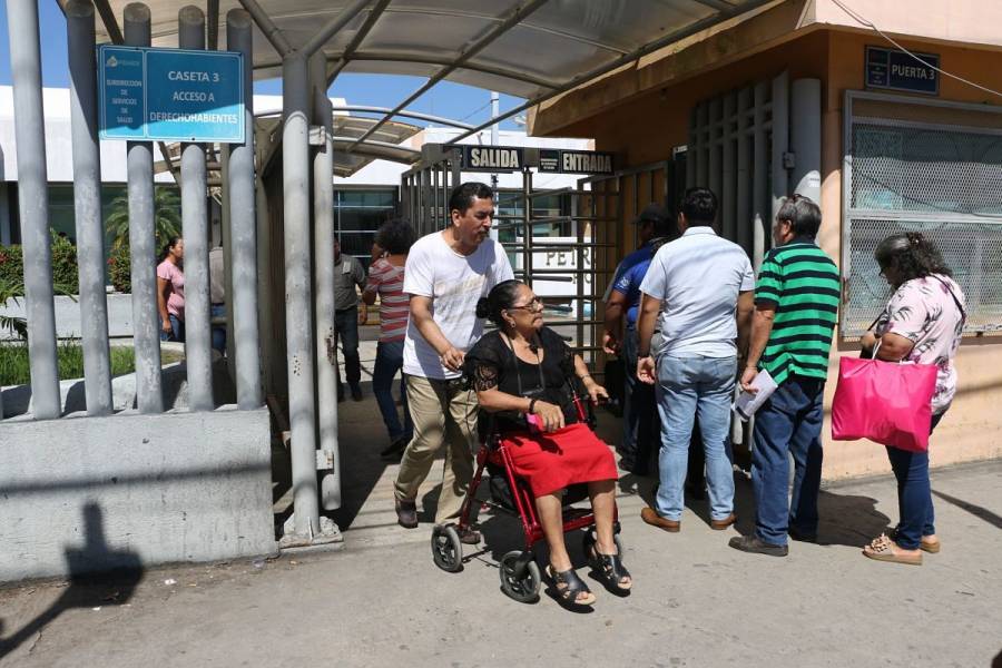 Suman 7 fallecidos por medicamento contaminado en hospital de Pemex
