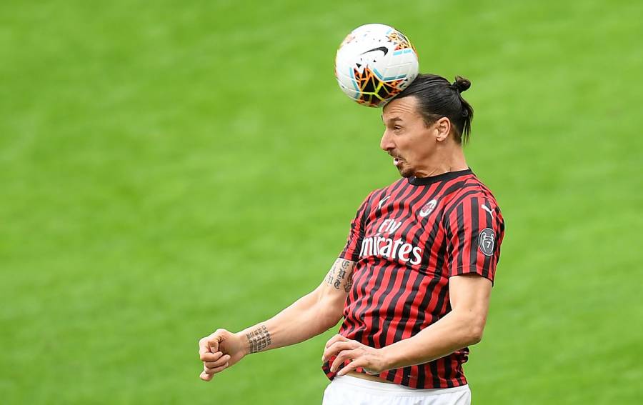 Ibrahimovic lanza campaña contra coronavirus en Italia