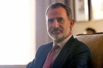Espa&ntilde;oles en cuarentena “cacerolean” contra Rey Felipe VI