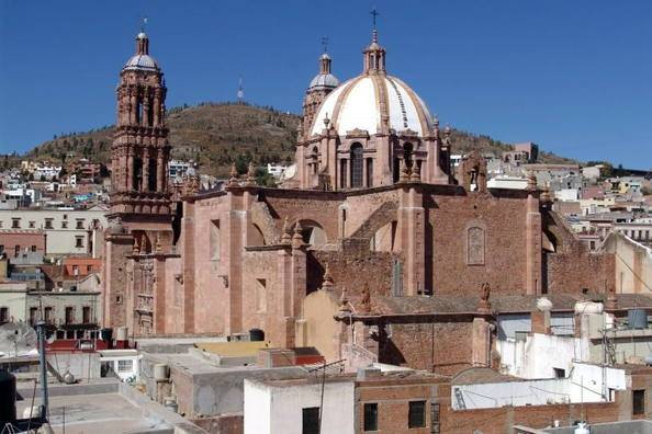 Zacatecas reforzó sus labores de limpieza en el Centro Histórico ante COVID-19
