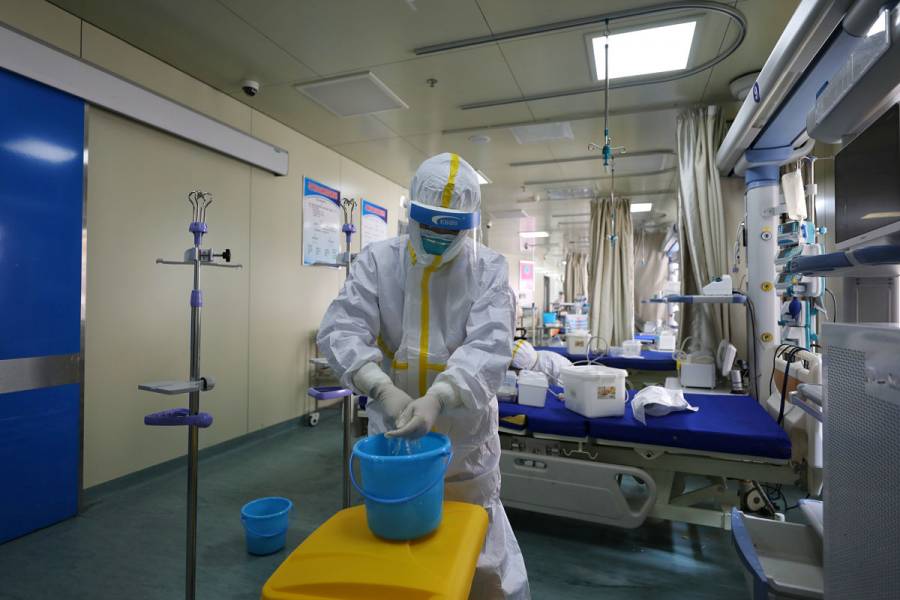 China se disculpa por abusos contra médico que alertó sobre coronavirus