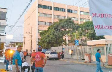 Suman 9 muertos en Hospital de Pemex