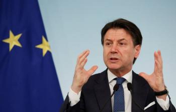 Italia interrumpe todas las actividades, excepto las esenciales