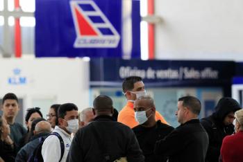 Cuba cierra fronteras por el coronavirus; dejar&aacute; salir a turistas