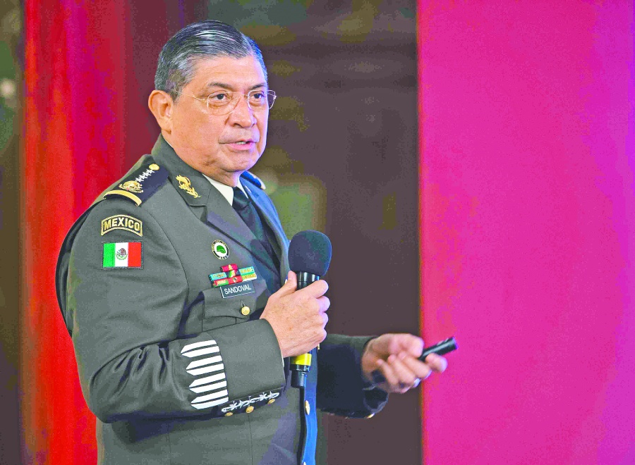 Revelan que casi 136 mil efectivos resguardan la seguridad del país