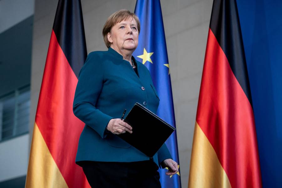 Merkel se encuentra “sana” tras entrar en cuarentena