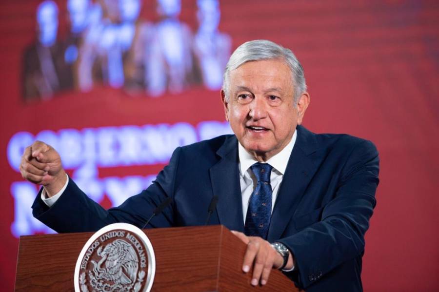 Pide AMLO atender indicaciones sobre Covid-19, nada de que “se quita con tequila”