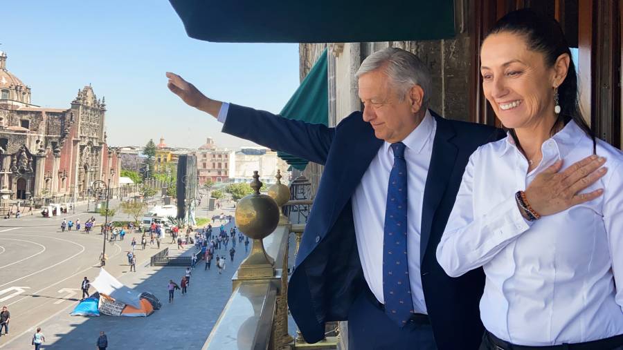 AMLO y Sheinbaum se reúnen con el fin de atender a los necesitados