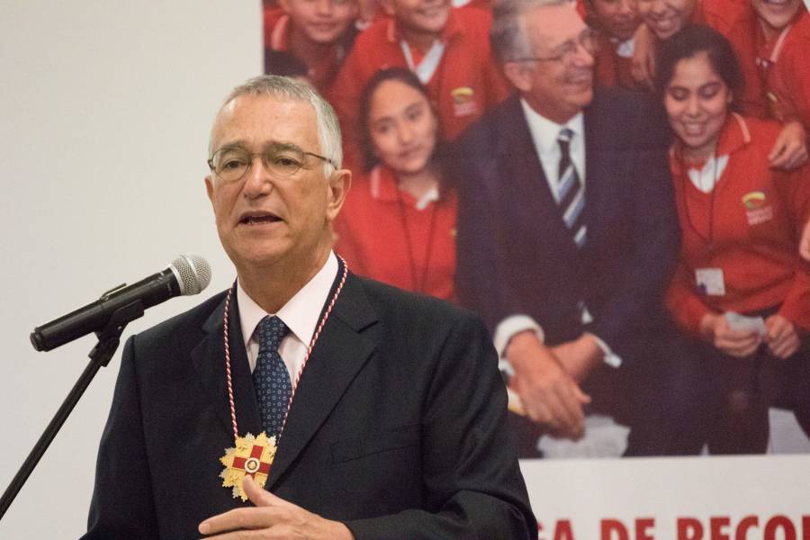 Parece que no moriremos de coronavirus, pero sí de hambre: Salinas Pliego