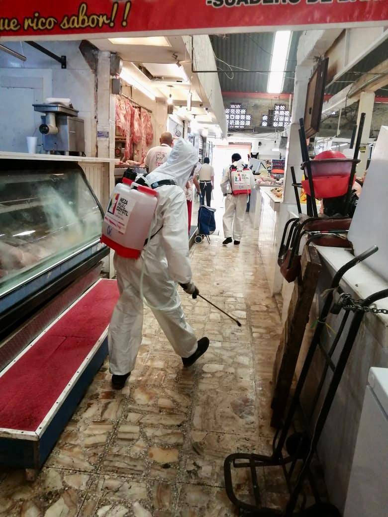 Inician sanitización permanente en espacios públicos y mercados de Nezahualcóyotl