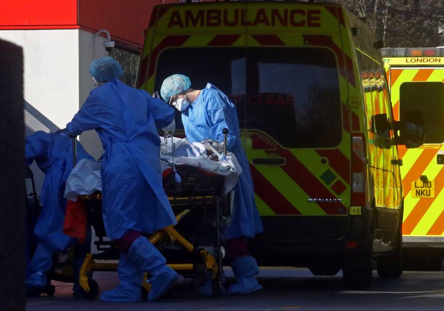 Reino Unido supera el centenar de muertos por Covid-19 en un día