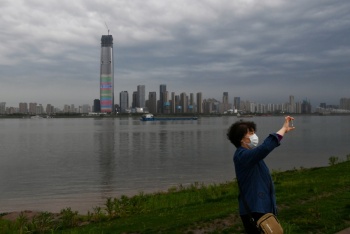 Ahora es China el que proh&iacute;be  el ingreso de extranjeros