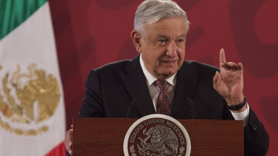 AMLO afirma que él no entrará en cuarentena, sus funciones son esenciales