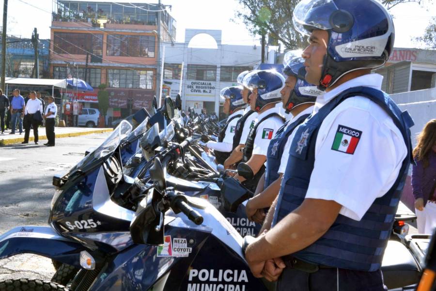 Refuerzan seguridad para evitar saqueos en Neza