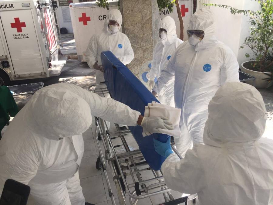 Capacitan a paramédicos de Cruz Roja contra posibles contagios de coronavirus