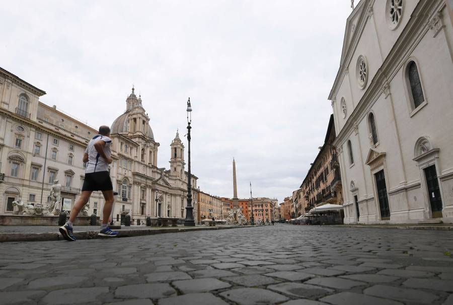 En diez días podrían bajar casos de coronavirus en Italia