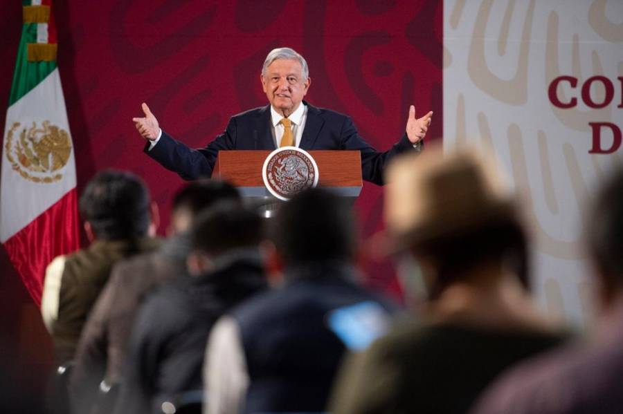 Revela AMLO que estuvo a punto de retirarse de la política