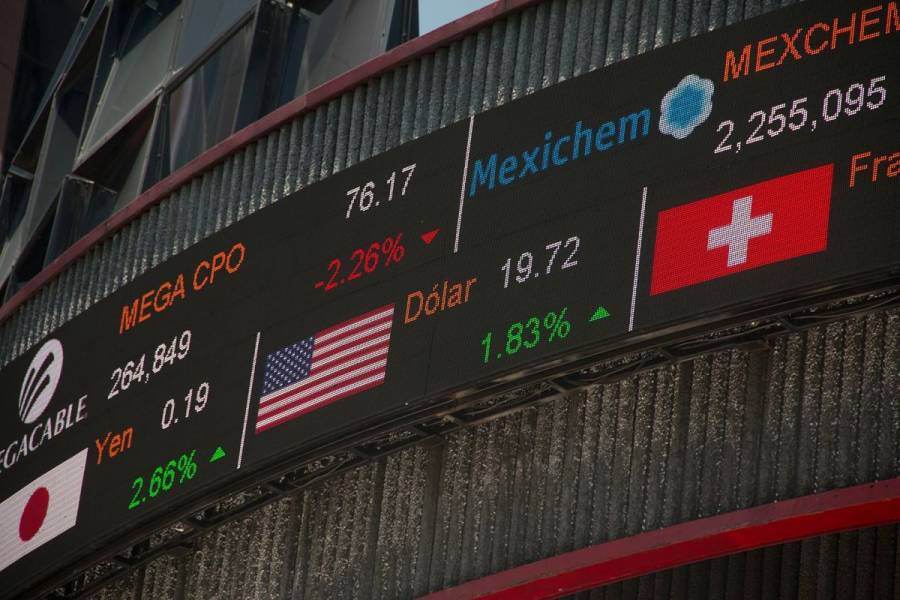 BMV inicia operaciones con ganancia de 0.11 por ciento